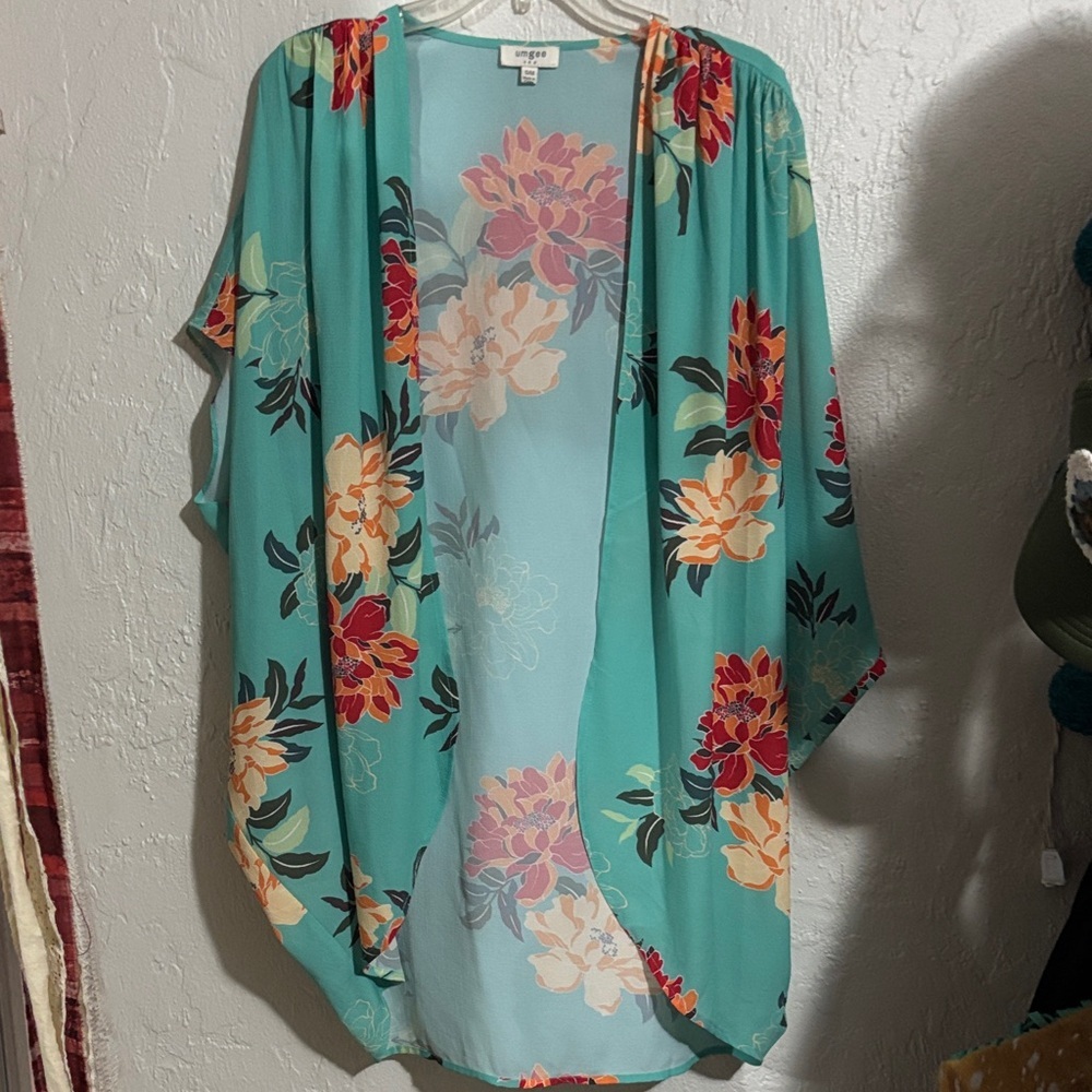 Umgee Floral Kimono - Picture 2 of 5